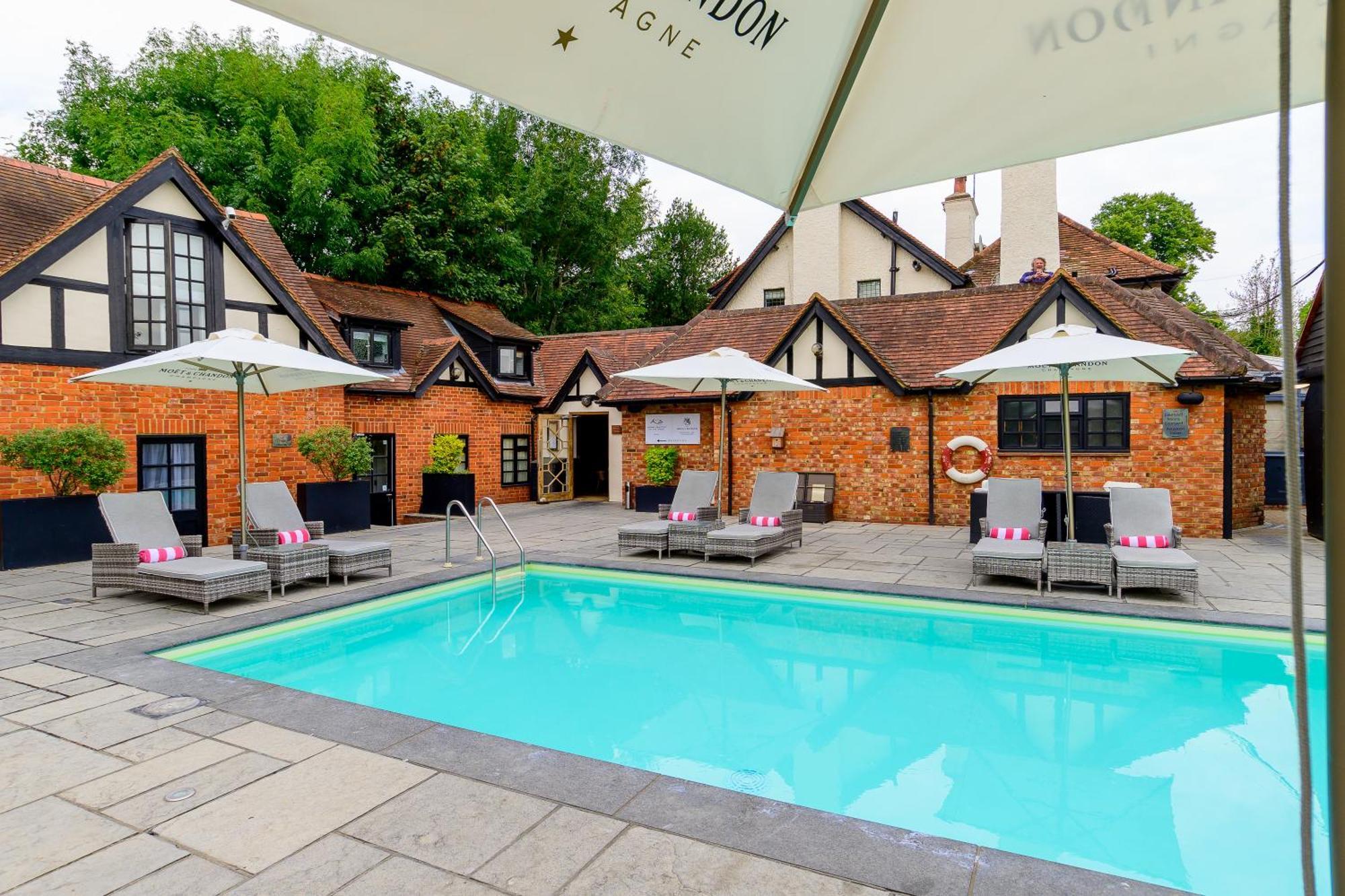 The Inn On The Green Cookham Dean Extérieur photo